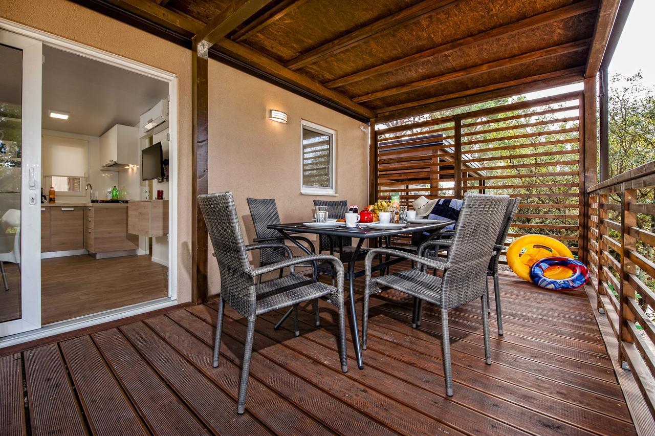 Eurocamp Mobile Homes At Campsite Porton Biondi Rovinj Exterior foto